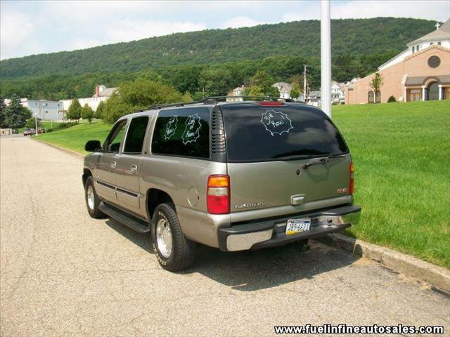GMC Yukon XL 2003 photo 4