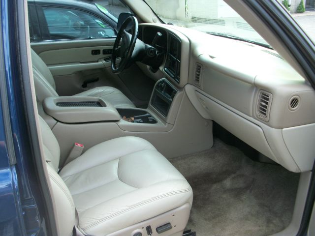 GMC Yukon XL 2003 photo 8