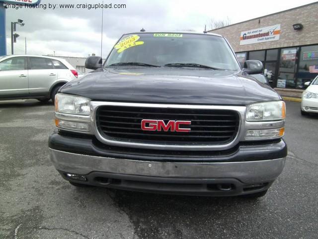 GMC Yukon XL 2003 photo 1