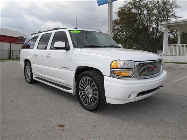 GMC Yukon XL 2003 photo 1