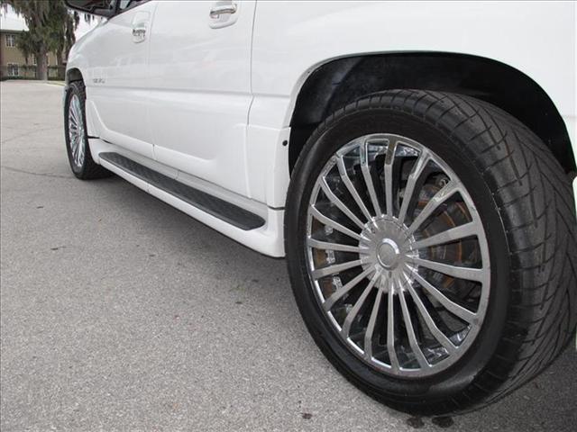 GMC Yukon XL 2003 photo 5