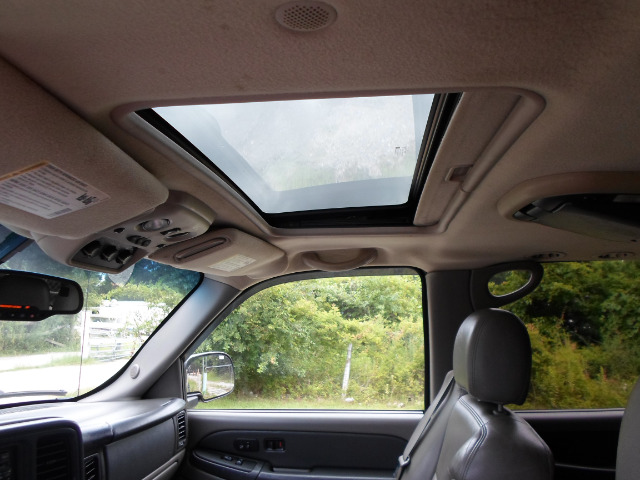 GMC Yukon XL 2003 photo 1