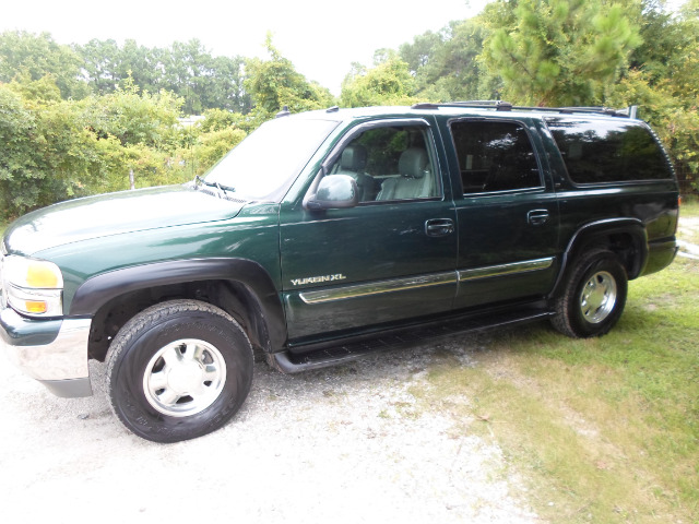 GMC Yukon XL 2003 photo 3