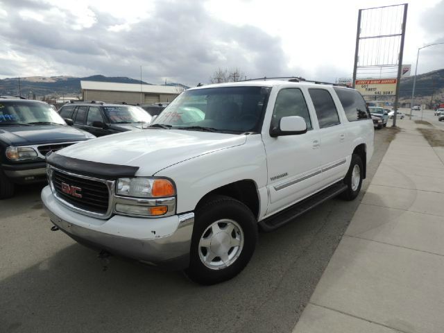 GMC Yukon XL 2003 photo 2