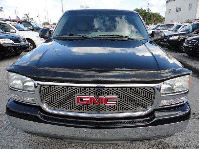 GMC Yukon XL 2003 photo 2