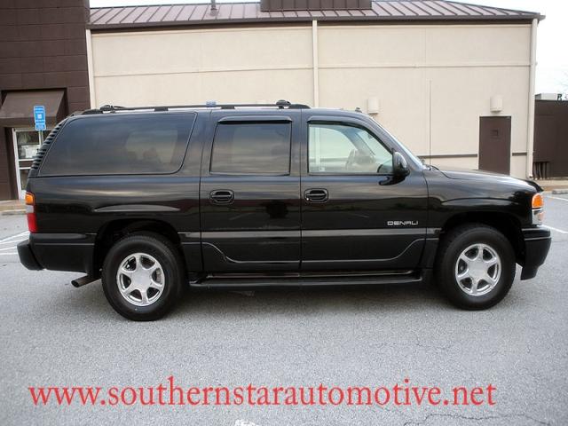 GMC Yukon XL 2003 photo 4