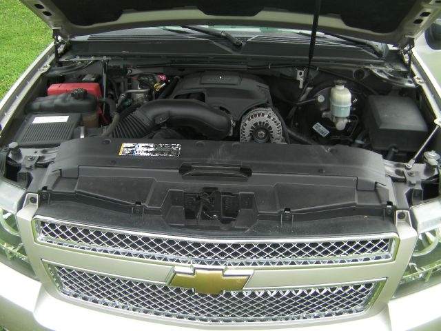GMC Yukon XL 2003 photo 2
