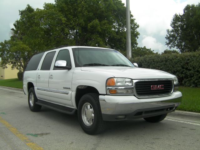 GMC Yukon XL 2003 photo 4