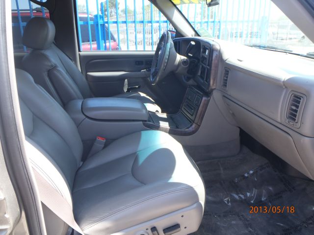 GMC Yukon XL 2003 photo 10