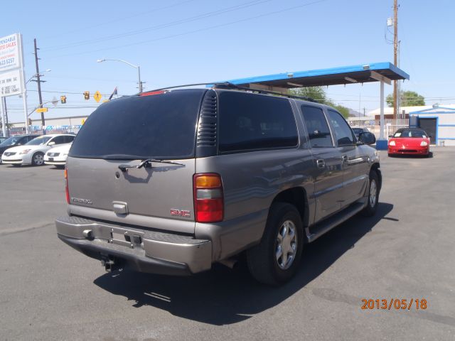 GMC Yukon XL 2003 photo 16