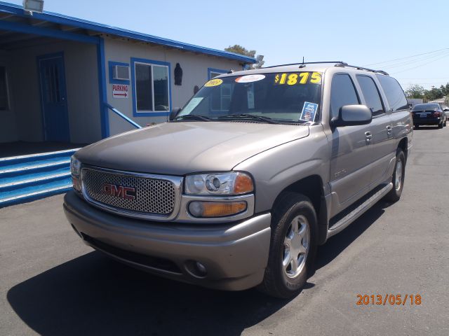 GMC Yukon XL 2003 photo 18
