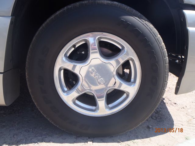 GMC Yukon XL 2003 photo 20