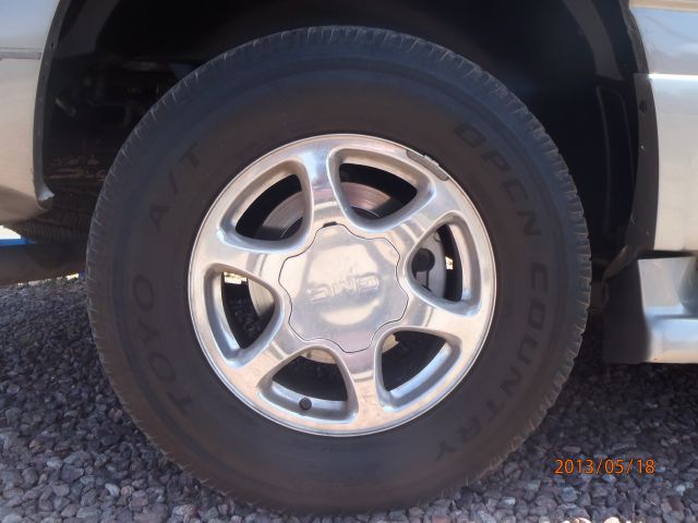 GMC Yukon XL 2003 photo 5