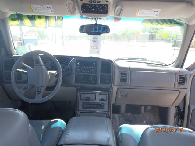 GMC Yukon XL 2003 photo 8