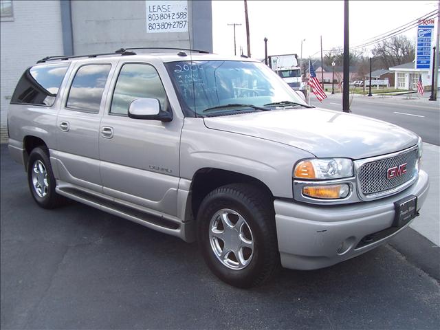 GMC Yukon XL EX Sedan 4D Sport Utility