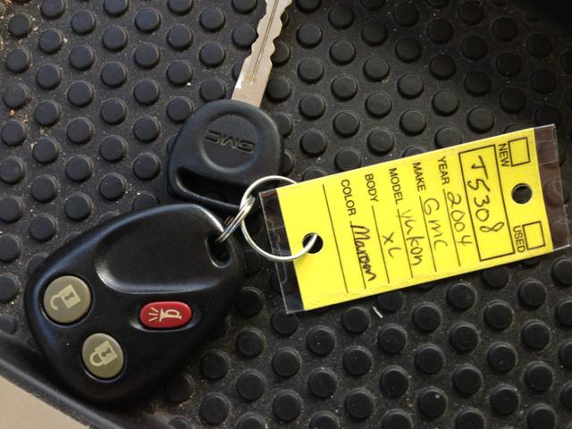 GMC Yukon XL 2004 photo 10