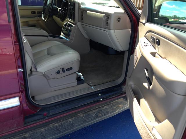 GMC Yukon XL 2004 photo 14