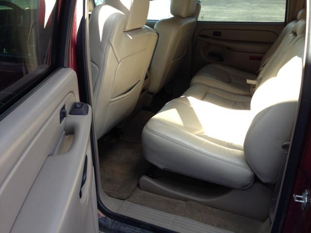 GMC Yukon XL 2004 photo 3