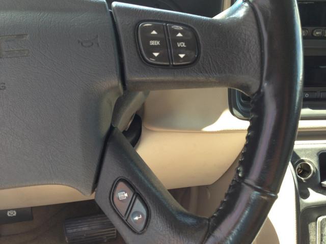 GMC Yukon XL 2004 photo 30