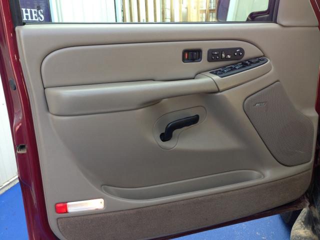 GMC Yukon XL 2004 photo 36