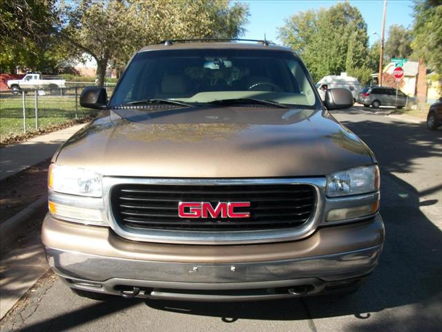 GMC Yukon XL 2004 photo 2