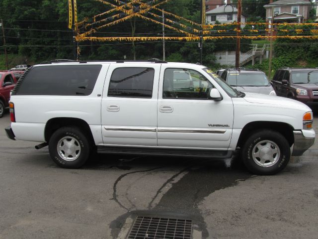 GMC Yukon XL 2004 photo 1