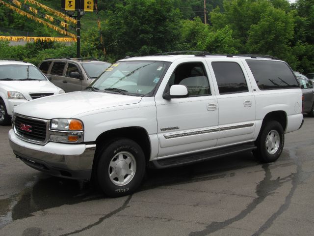 GMC Yukon XL 2004 photo 8