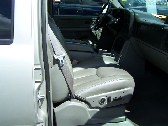 GMC Yukon XL 2004 photo 1