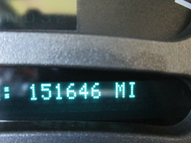 GMC Yukon XL 2004 photo 3