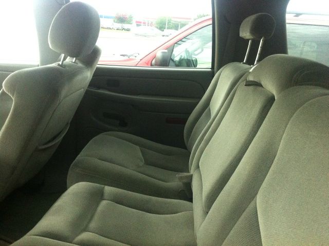 GMC Yukon XL 2004 photo 0