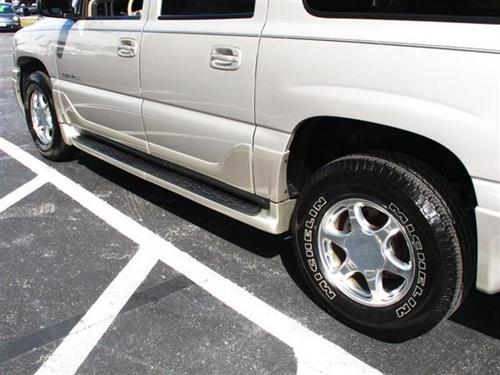 GMC Yukon XL 2004 photo 3