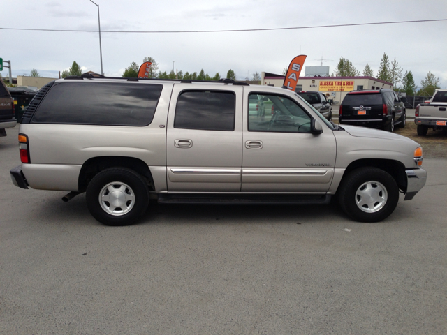 GMC Yukon XL 2004 photo 12