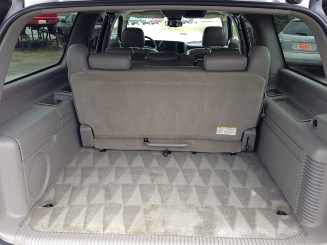 GMC Yukon XL 2004 photo 5