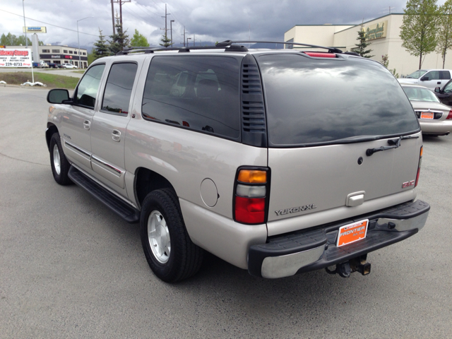 GMC Yukon XL 2004 photo 6