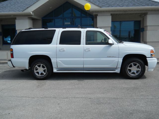 GMC Yukon XL Sport 4WD SUV