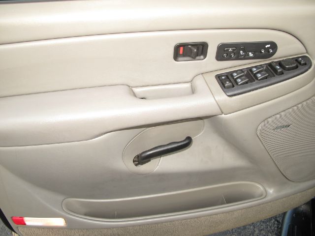 GMC Yukon XL C350 4dr Sdn 3.5L Sport RWD Sedan SUV