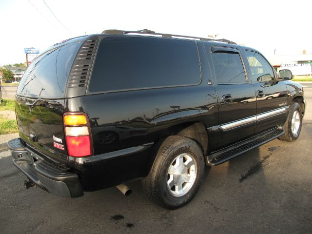 GMC Yukon XL 2004 photo 7