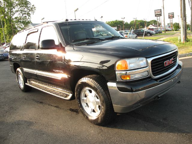 GMC Yukon XL 2004 photo 8