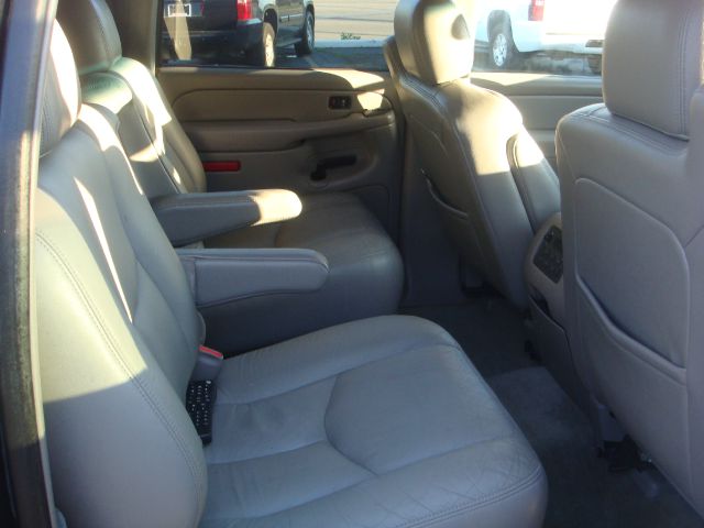 GMC Yukon XL 2004 photo 1