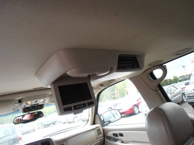 GMC Yukon XL 2004 photo 5