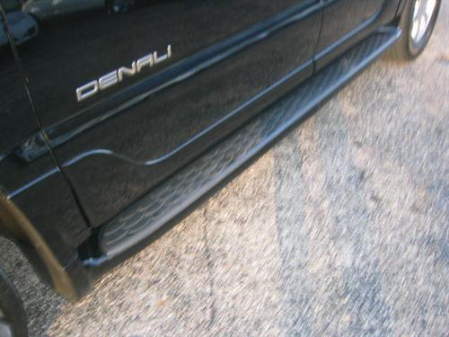 GMC Yukon XL 2004 photo 3