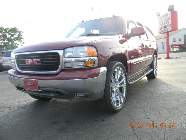 GMC Yukon XL 2004 photo 12