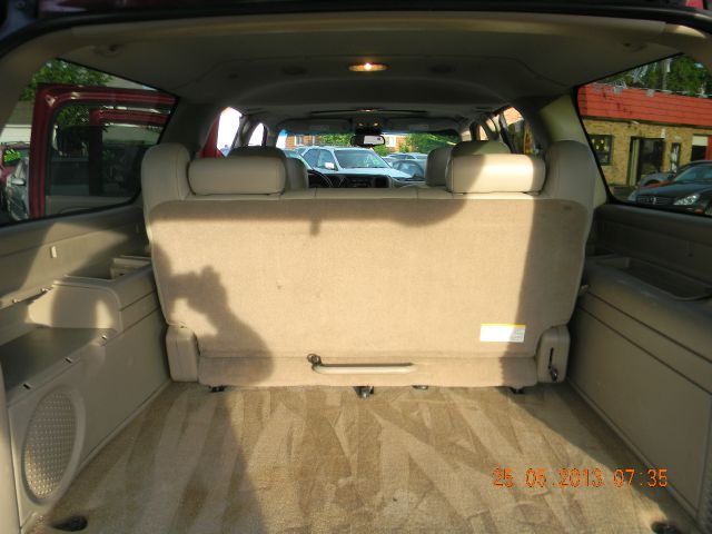 GMC Yukon XL 2004 photo 6