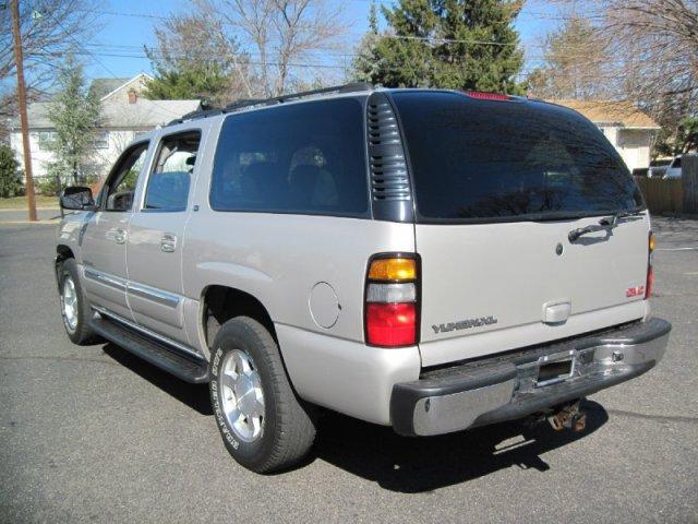 GMC Yukon XL 2004 photo 4