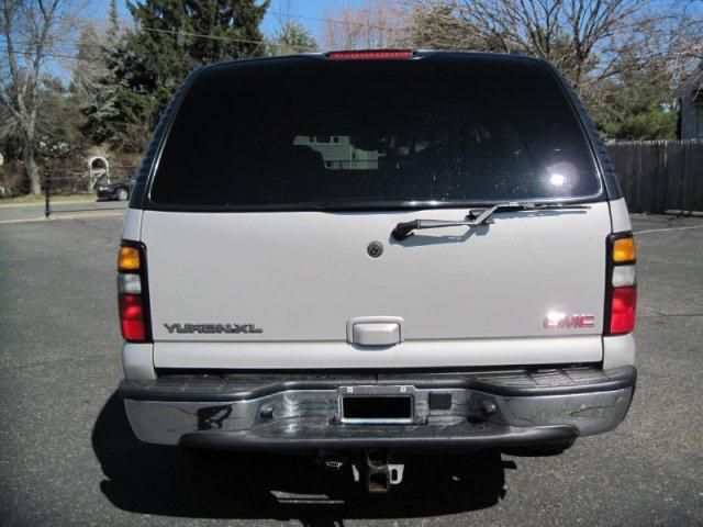 GMC Yukon XL 2004 photo 5