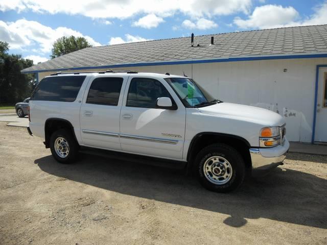 GMC Yukon XL 2004 photo 3