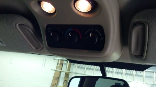 GMC Yukon XL 2004 photo 10