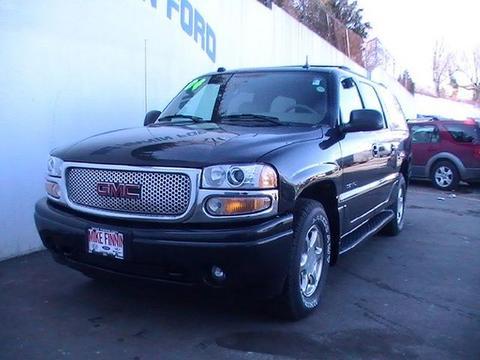 GMC Yukon XL 2004 photo 1
