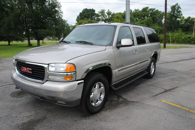 GMC Yukon XL 2004 photo 4