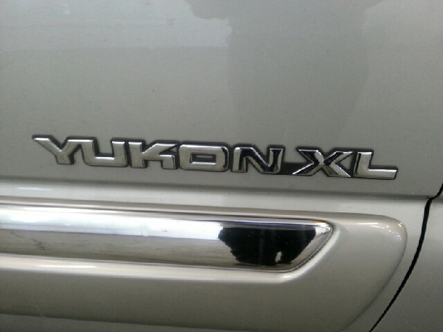 GMC Yukon XL C350 4dr Sdn 3.5L Sport RWD Sedan SUV